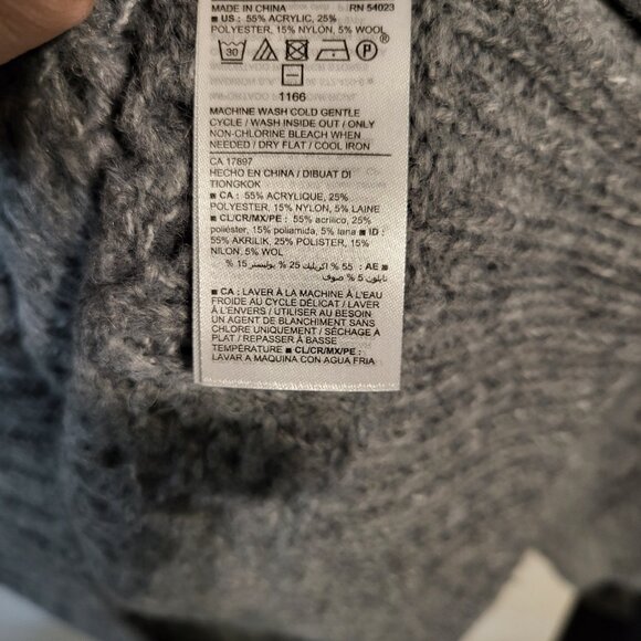 NWT OLD NAVY GRAY CREW NECK SWEATER SZ S - Picture 6 of 6